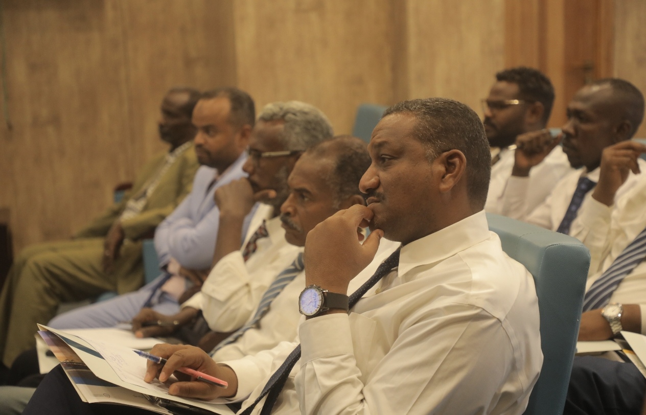 الشركة التعاونية للتأمين تختتم الورشة التدريبية لموظفي بنك العمال الوطني وتسلم المشاركين شهادات إكمال الدورة